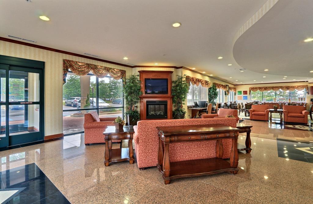 Comfort Suites Canton - Detroit Екстер'єр фото