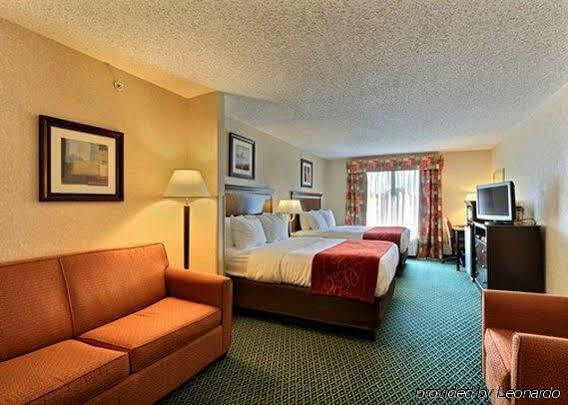 Comfort Suites Canton - Detroit Екстер'єр фото