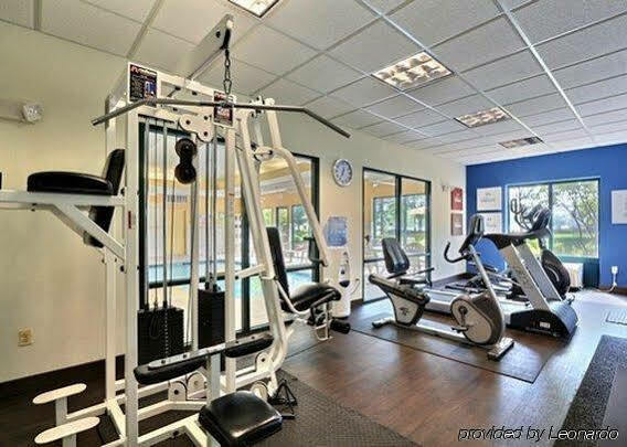 Comfort Suites Canton - Detroit Екстер'єр фото